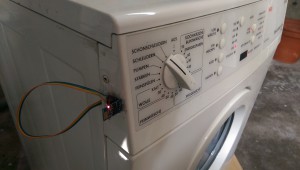 Washing machine with new internet antenna